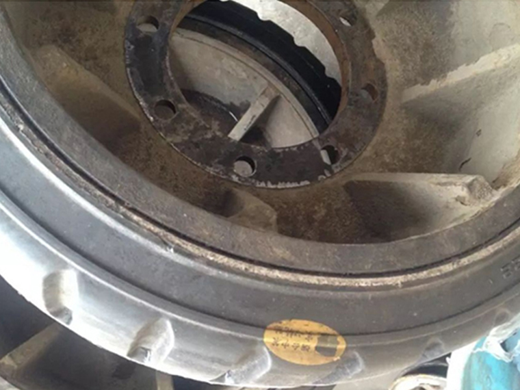 銑刨機輪胎 壓配式實心輪胎